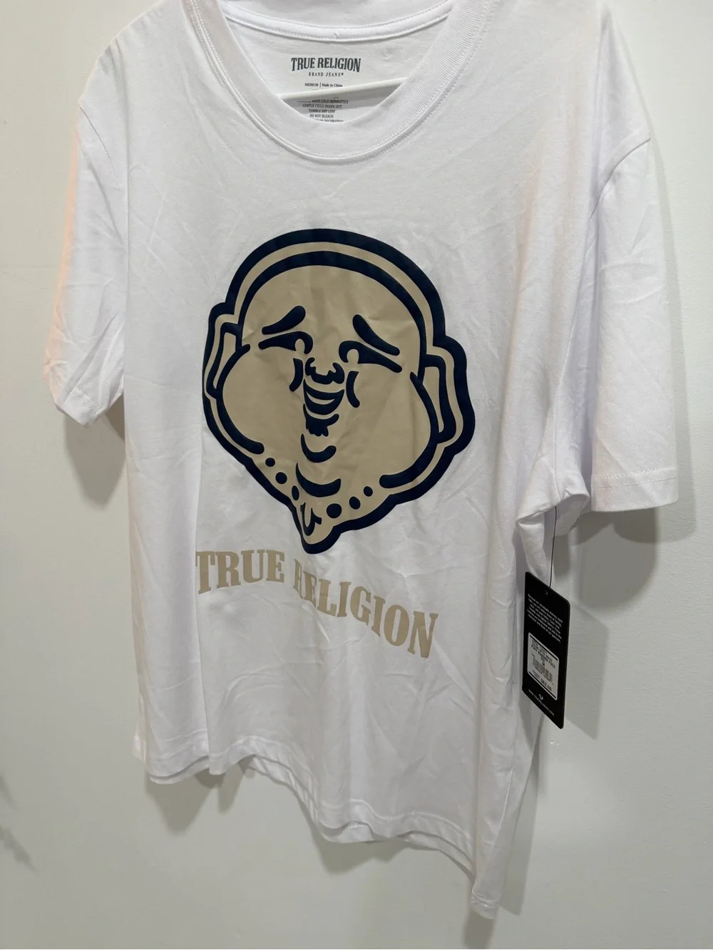 True Religion White Short-Sleeve Tee with Beige and Navy Graphic